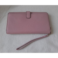 Tumi Bag/Purse Leather in Pink