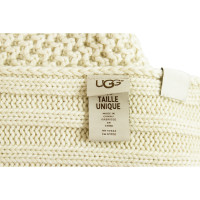 Ugg Australia Scarf/Shawl Wool in Cream