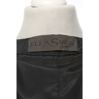 Ella Singh Vest Silk in Black
