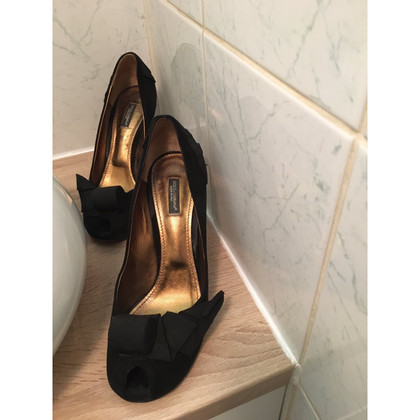 Dolce & Gabbana Pumps/Peeptoes Suède in Zwart