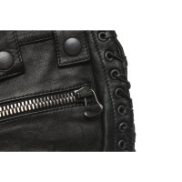 Balmain Shorts aus Leder in Schwarz