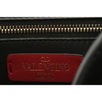 Valentino Garavani Rockstud Halfmoon Saddle Bag in Pelle in Nero