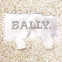 Bally Jacke/Mantel aus Leder in Beige