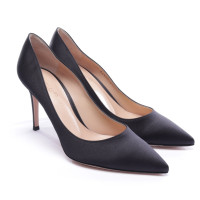 Gianvito Rossi Pumps/Peeptoes in Zwart