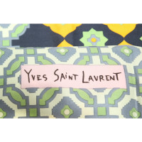 Yves Saint Laurent Echarpe/Foulard en Soie