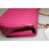 Chanel Flap Bag en cuir fuchsia