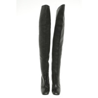 Yves Saint Laurent Stiefel aus Leder in Schwarz
