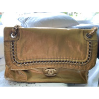 Chanel Flap Bag in Pelle verniciata in Oro