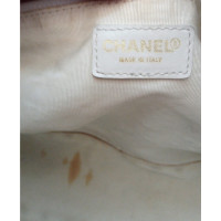 Chanel Shopper Leer in Crème