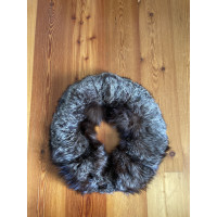 Liska Scarf/Shawl Fur in Brown