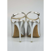 Emporio Armani Sandalen aus Leder in Silbern
