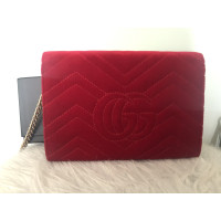 Gucci GG Marmont Velvet Shoulder Bag in Rosso