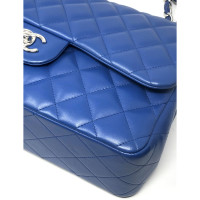 Chanel Classic Flap Bag Jumbo en Cuir en Bleu