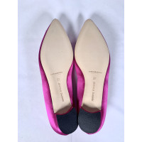 Manolo Blahnik Slippers/Ballerina's Zijde in Fuchsia