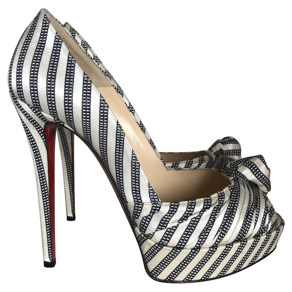 Christian Louboutin Peep-tenen