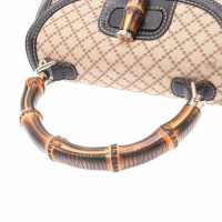 Gucci Handtasche aus Leder in Braun