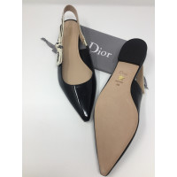 Dior Slipper/Ballerinas aus Lackleder in Schwarz