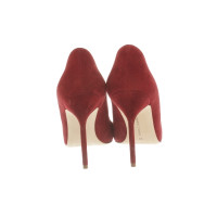 Manolo Blahnik Pumps/Peeptoes Suede in Bordeaux