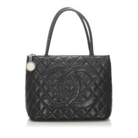 Chanel Medallion aus Leder in Schwarz