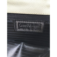 Gianni Versace Clutch aus Leder in Creme
