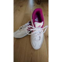 Adidas Chaussures de sport en Cuir en Blanc