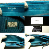 Chanel Boy Wallet on Chain aus Leder in Blau
