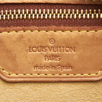 Louis Vuitton Luco Canvas in Bruin