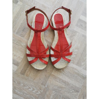 Paloma Barcelo Sandals Patent leather in Red