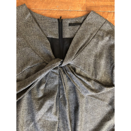 Pinko Kleid aus Viskose in Grau