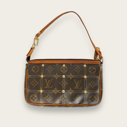 Louis Vuitton Pochette Accessoires Canvas in Brown