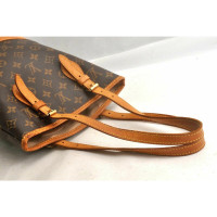 Louis Vuitton Bucket Bag aus Leder in Braun