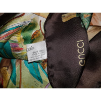 Gucci Scarf/Shawl Silk in Brown