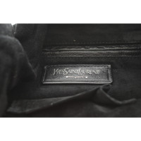 Yves Saint Laurent Handtasche aus Leder in Schwarz