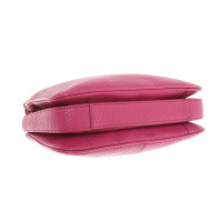 Dkny Umhängetasche aus Leder in Rosa / Pink