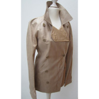 Yves Saint Laurent Jacke/Mantel aus Leder in Beige