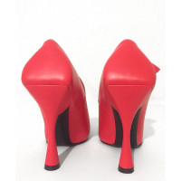 Balenciaga Pumps/Peeptoes Leather in Red