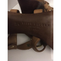 Ralph Lauren Purple Label Sandalen aus Leder in Braun