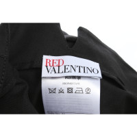 Red (V) Skirt in Black