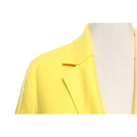 Harris Wharf Jacke/Mantel aus Wolle in Gelb