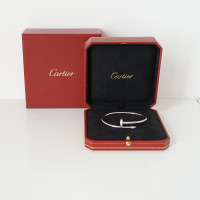Cartier Juste un Clou in Oro bianco in Argenteo