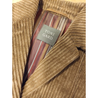 Toni Gard Suit in Brown