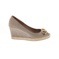 Gucci Wedges in Beige