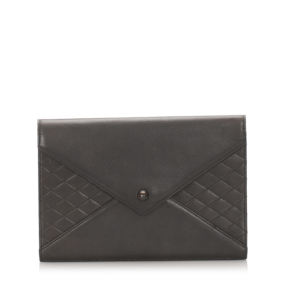 Yves Saint Laurent Clutch aus Leder in Schwarz