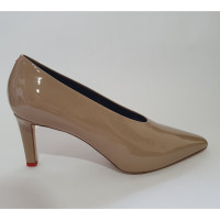Aeyde Pumps/Peeptoes Patent leather in Beige