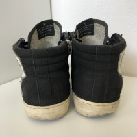 Golden Goose Sneakers aus Wildleder in Schwarz