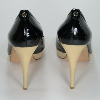 Stuart Weitzman Pumps/Peeptoes Patent leather in Black