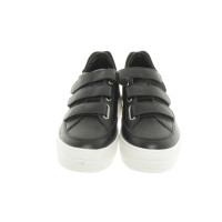 Donna Karan Sneakers in Zwart