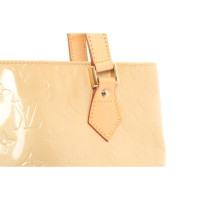 Louis Vuitton Reade MM en Cuir verni en Beige