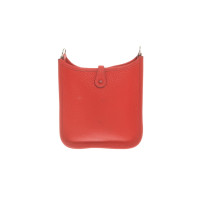 Hermès Evelyne TPM 17 aus Leder in Rot