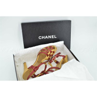 Chanel Sandalen aus Leder in Bordeaux